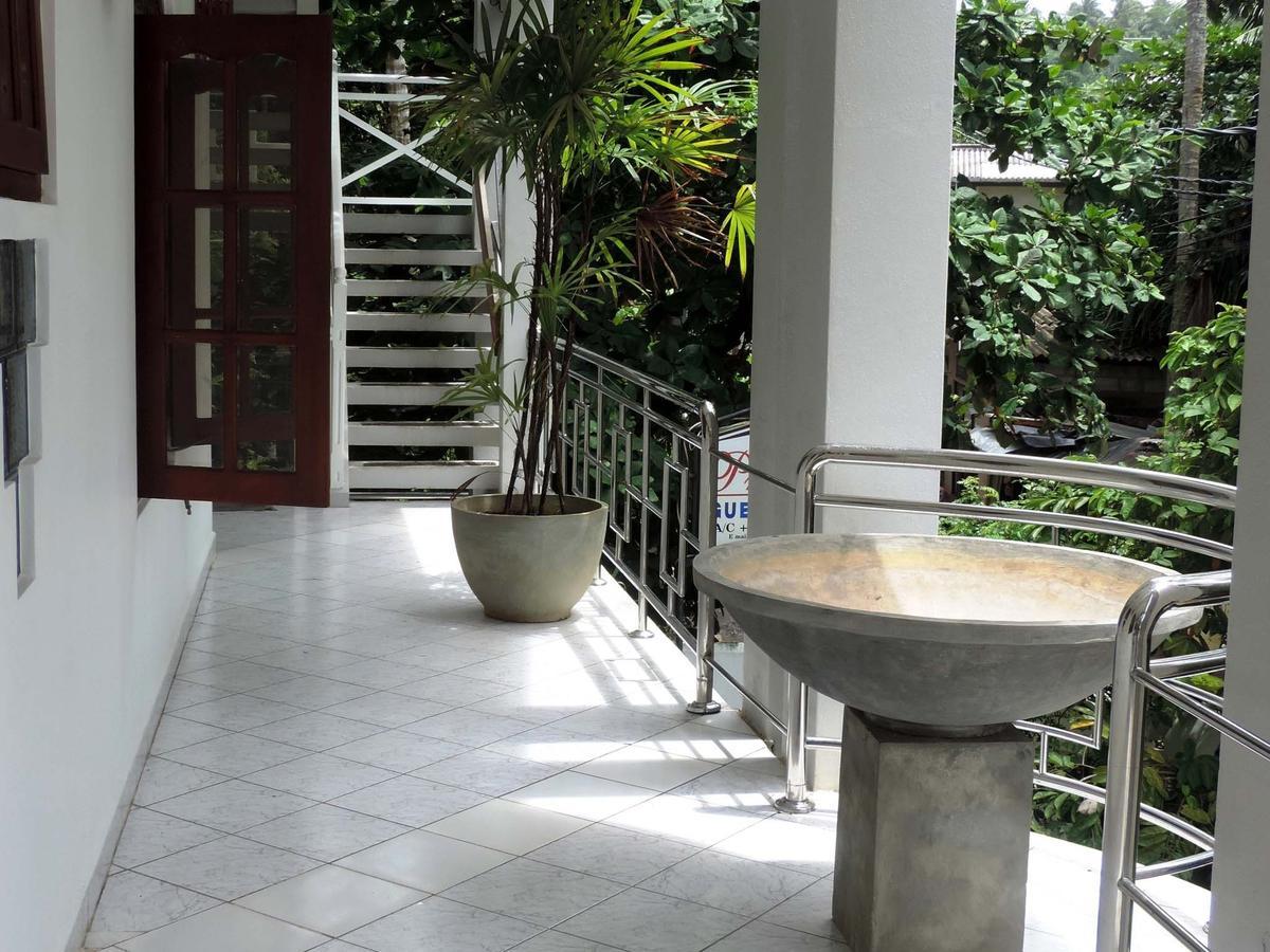 Primrose Guest House Unawatuna Exterior foto